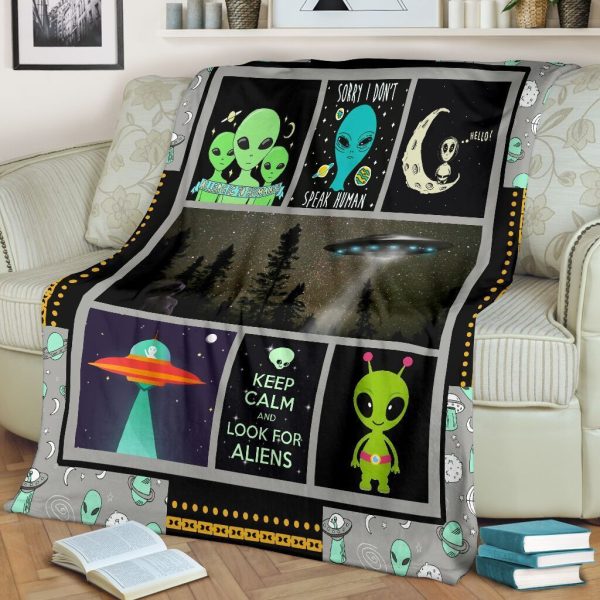 Funny Alien Ufo Abduction Fleece Blanket - Image 3